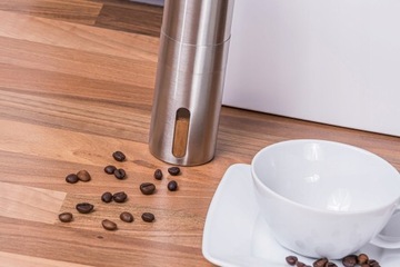 КОФЕМОЛКА PEPPER, КОНСТРУКЦИЯ ИЗ ЦЕЛЬНОЙ СТАЛИ