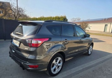 Ford Kuga II SUV Facelifting 1.5 EcoBoost 150KM 2018 Ford Kuga Swiezo sprowadzony Zarejestrowany Ubezpieczony. 1.5 Benzyna, zdjęcie 3