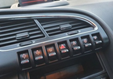 Peugeot 3008 I Crossover 2.0 HDI 163KM 2011 Peugeot 3008 Bi-Xenon Panorama Nawigacja GetHelp 2.0 Diesel 163KM, zdjęcie 16