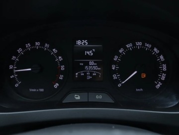 Skoda Rapid II Spaceback 1.6 TDI 90KM 2015 Skoda Rapid Spaceback 1.6 TDI, Salon Polska, zdjęcie 10