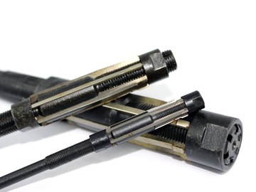 РЕГУЛИРУЕМАЯ РАЗВЕРТКА HSS № 21–24 мм.