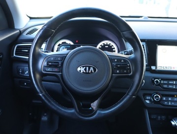 Kia Niro I Crossover 1.6 GDi Hybrid 141KM 2019 Kia Niro Hybrid, Salon Polska, Serwis ASO, zdjęcie 23