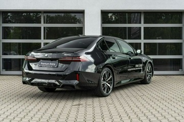 BMW Seria 5 G90-91 Touring 2.0 520d 197KM 2025 BMW 520 xDrive Sedan - DEMO - Koła zimowe w, zdjęcie 5