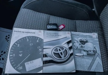 Toyota Auris II Hatchback 5d Facelifting 1.8 Hybrid 136KM 2017 Toyota Auris Bezwypadkowy, FV23,1.8 Automat, KredytowanieLeasing, gw.12m g, zdjęcie 35