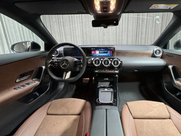 Mercedes CLA C118/X118 Shooting Brake Facelifting 2.0 200d 150KM 2025 CLA 200 d AMG Line Shooting Brake 2.0 (150KM) 2025, zdjęcie 6