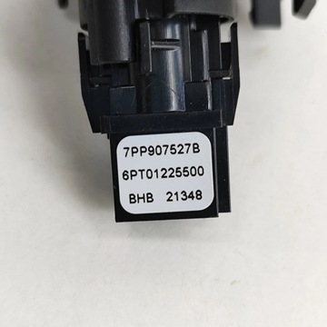 PORSCHE TAYCAN 9J1 2022 SENZOR TEPLOTY OLEJE