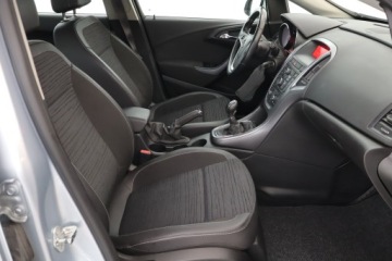 Opel Astra J Sedan 1.4 Turbo ECOTEC 140KM 2018 Opel Astra 1.4 T LPG, Salon Polska, Serwis ASO, zdjęcie 8