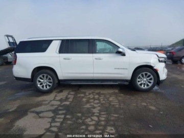 Chevrolet Suburban GMT900 2023 Chevrolet Suburban 2023r., 4x4, 5.3L 5.3 Benzyna 355KM, zdjęcie 4