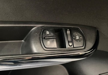 Opel Corsa E Hatchback 3d 1.4 Twinport 90KM 2018 Opel Corsa Gwarancja 1.4 Benzyna 90KM, zdjęcie 10