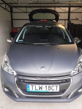 Peugeot 208 I Hatchback 3d 1.0 PureTech 68KM 2015 Peugeot 208 Tech Pure 1.0 Benzyna 68KM 2015r