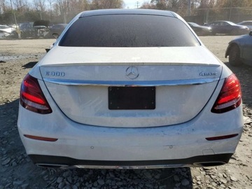 Mercedes Klasa E W213 2019 Mercedes-Benz Klasa E 2019 MERCEDES-BENZ E 300 4MATIC 2.0 Benzyna 255KM, zdjęcie 6