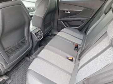Peugeot 3008 II 2018 Peugeot 3008 PEUGEOT 3008 Allure automat 130 km 1.2 Benzyna 130KM, zdjęcie 12