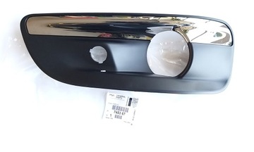 Ramka halogenu chrom oprawka zderzaka C4 II 745367