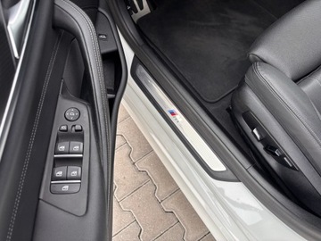 BMW Seria 5 G30-G31 Limuzyna Facelifting 2.0 518d 150KM 2023 BMW 518 BMW 518d 150 KM NISKI PRZEBIEG !!! M-Pakie, zdjęcie 13