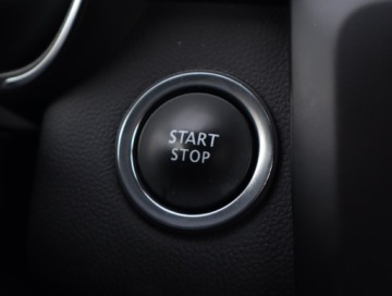 Renault Kadjar Crossover 1.2 Energy TCe 130KM 2017 Renault Kadjar 1.2 TCe, Skóra, Navi, Klima, zdjęcie 17