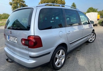 Volkswagen Sharan II Van 2.0 TDI-CR BMT 140KM 2010 Volkswagen Sharan Volkswagen Sharan 2.0 TDI Comfortline 2.0 Diesel 140KM, zdjęcie 3