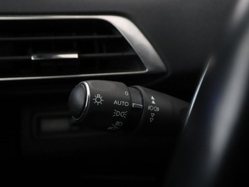 Peugeot 5008 II Crossover 1.2 PureTech 130KM 2020 Peugeot 5008 GT automat skóra 7-osob. virtual, zdjęcie 35