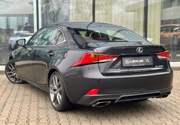 Lexus IS III Sedan Facelifting 200t 245KM 2018 Lexus IS IS 200t 300 F Sport FV23 Salon PL Czerwone wnetrze, zdjęcie 10