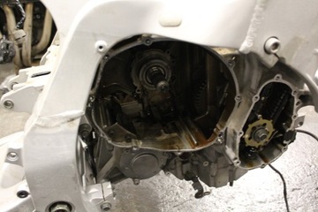 ДВИГАТЕЛЬ YAMAHA 01-05 FJR 1300