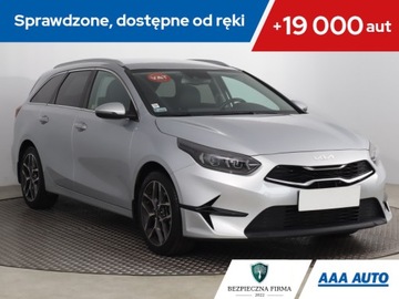 Kia Ceed III Kombi Facelifting 1.5 T-GDI 160KM 2022 Kia Ceed 1.5 T-GDI, Salon Polska, 1. Właściciel