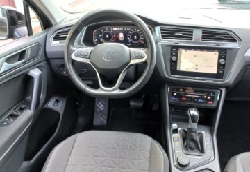Volkswagen Tiguan II SUV Facelifting 2.0 TDI 150KM 2022 Volkswagen Tiguan 2,0 TDI 150kM 4Motion Life Salon Polska F.Vat 23 2.0, zdjęcie 6