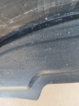 BLATNÍK LEVÝ PŘEDNÍ PEUGEOT 5008 I BATERKA 2009-2013 BARVA LKRD