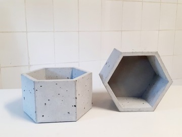Doniczka betonowa heksagonalna wysokość 13 cm