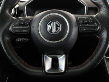 MG HS 2023 MG HS Luxury automat skóra panorama navi ACC, zdjęcie 20