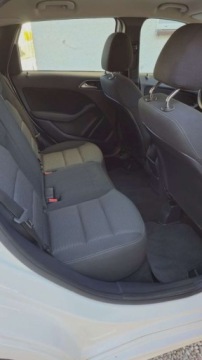 Mercedes Klasa B W246 Sports Tourer Facelifting 1.5 180 d 109KM 2018 Mercedes-Benz Klasa B 1.5 diesel 109 KM NAVI klimatronic zarejestrowany 49, zdjęcie 15