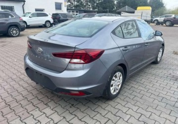 Hyundai Elantra VI 2019 Hyundai Elantra 2019 Elantra 2,0L AUTOMAT - w Polsce po oplatach i akcyzie