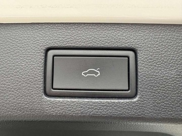 Volkswagen Arteon Fastback Facelifting 2.0 TDI 200KM 2022 Volkswagen Arteon Shooting Brake 2.0 TDI 200KM R-Line DSG Kamera Virtual A, zdjęcie 33