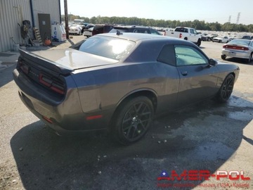 Dodge Challenger III 2015 Dodge Challenger _RT_Scat Pack_6.4 L_485 km_2015r 6.4 Benzyna 485KM, zdjęcie 3
