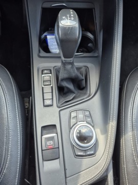 BMW X1 F48 2018 BMW X1 245KM xDrive biała perła, zdjęcie 12