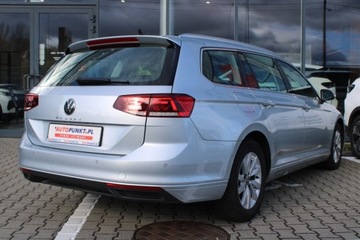Volkswagen Passat B8 Variant Facelifting 2.0 TDI SCR 150KM 2022 Volkswagen Passat BUSINESS, zdjęcie 4