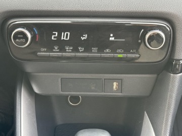 Toyota Yaris IV Hatchback 1.5 Hybrid Dynamic Force 116KM 2022 Toyota Yaris Hybrid 1.5 Comfort IV (2020-) Hybrid, zdjęcie 20