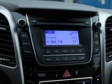 Hyundai i30 II Wagon Facelifting 1.6 CRDi 110KM 2016 Hyundai i30 1.6 CRDi, Salon Polska, Klima, zdjęcie 11