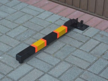 СТОЙКА ПАРКОВОЧНОГО ЗАМКА СКЛАДНАЯ С ЗАМКОМ