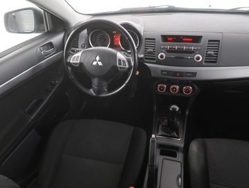 Mitsubishi Lancer IX Sportback 1.8 MIVEC 143KM 2010 Mitsubishi Lancer 1.8 MIVEC, Salon Polska, Klima, zdjęcie 6