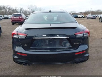 Maserati Ghibli III 2023 Maserati Ghibli Modena Q4 2023 3.0l 3.0 Benzyna 424KM, zdjęcie 4