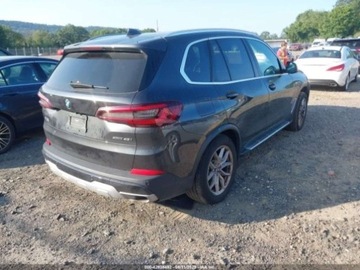 BMW X5 G05 2023 BMW X5 2023 BMW X5 xDrive40i Sports Activity Vehicle 3.0 Hybryda 335KM, zdjęcie 4