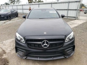 Mercedes Klasa E W213 2018 Mercedes-Benz Klasa E 2018, 3.0L, 4x4, 43 AMG, od ubezpieczalni 3.0 Benzyna, zdjęcie 4