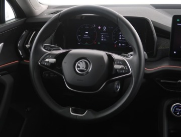 Skoda Kodiaq I SUV Facelifting 1.5 TSI 150KM 2024 Skoda Kodiaq 1.5 TSI m-HEV, Salon Polska, zdjęcie 17