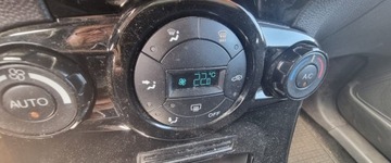 Ford Fiesta VII 2015 Ford Fiesta 2015r, 1.6 TDCI. Lekko uszkodzony przod i tyl. Jezdzi. 1.6, zdjęcie 11