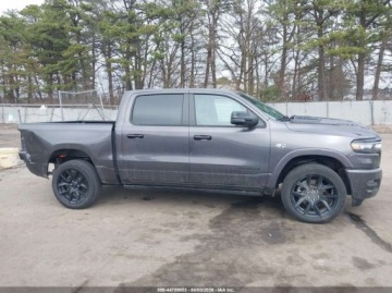  RAM 1500 Laramie 4x4 57 Box 5.7 Benzyna 395KM, zdjęcie 7