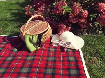 ПЛЕТЕНАЯ КОРЗИНА ДЛЯ ПИКНИКА, КРУГЛАЯ - ЭЛЕГАНТНАЯ