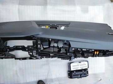 Deska konsola poduszki pasy airbag vw GOLF 8 VIIl