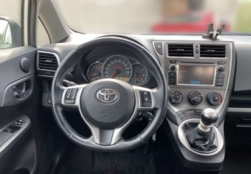 Toyota Verso-S 1.33 Dual VVT-i 99KM 2011 Toyota Verso S 1.33 Premium Salon PL Bezwypadkowy Toyota Mikolajczak Le, zdjęcie 16