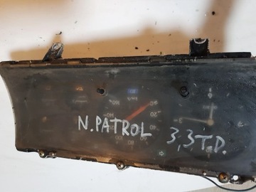 NISSAN PATROL Y60 1996 PŘÍSTROJOVÁ DESKA BUDÍKY