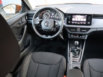 Skoda Kamiq Crossover 1.0 TSI 110KM 2022 Skoda Kamiq 1.0 TSI, Salon Polska, Serwis ASO, zdjęcie 6