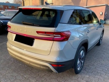 Skoda Kodiaq II SUV 1.5 TSI mHEV 150KM 2026 SKODA Kodiaq Selection 1.5 TSI mHEV DSG Suv 150KM 2026, zdjęcie 2